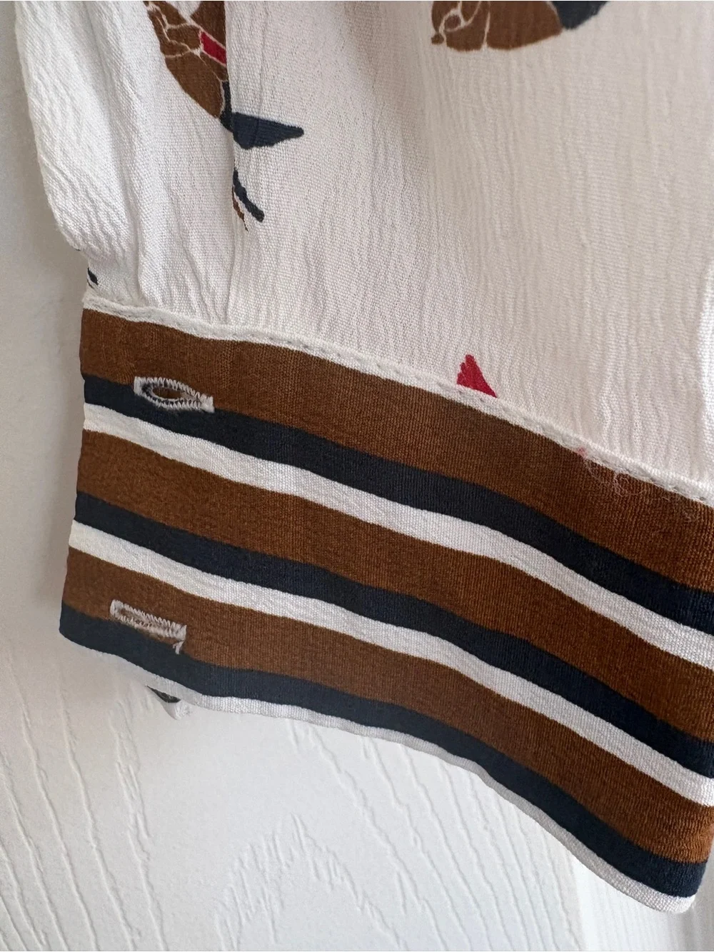 Zara White Tie-Neck Blouse with Red Bird Print - Picture 3 of 5
